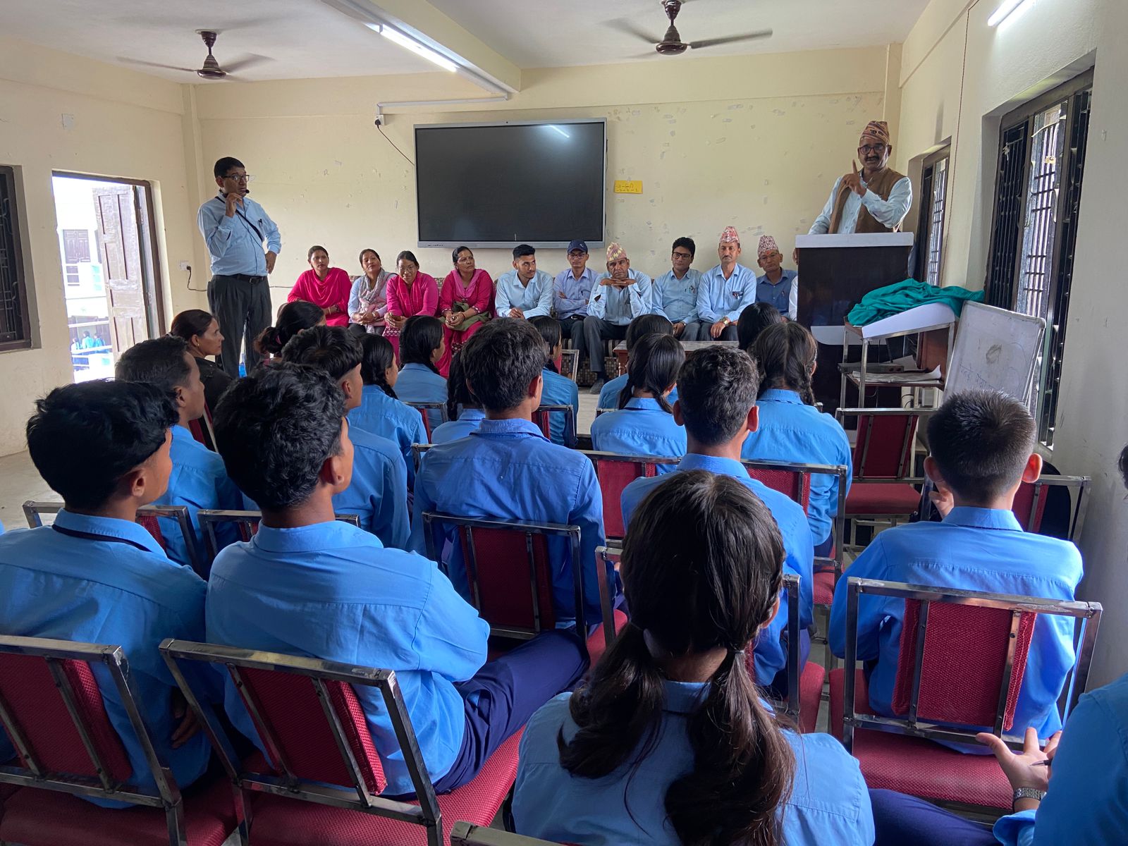 निम्न माध्यमिक